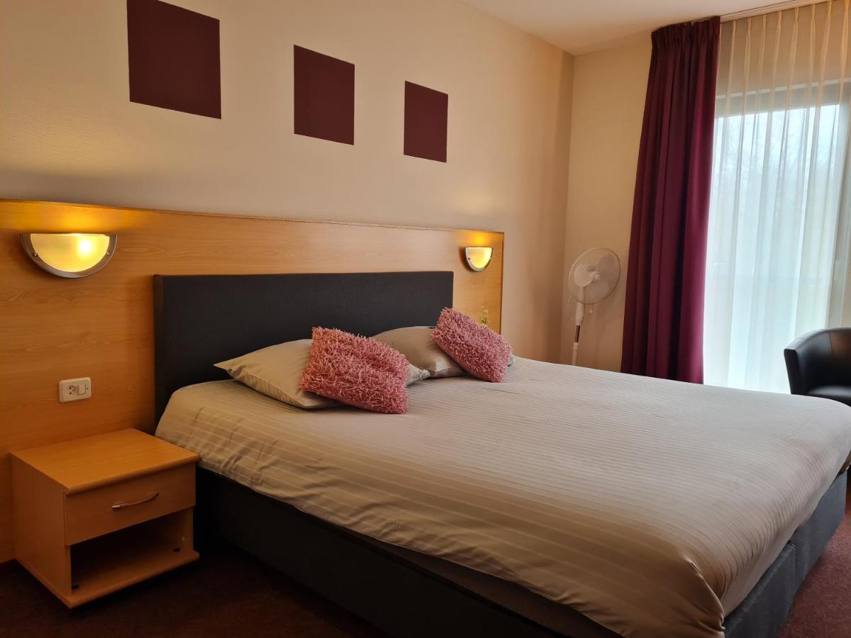 Hotel Restaurant 'T Trefpunt Made Exteriör bild