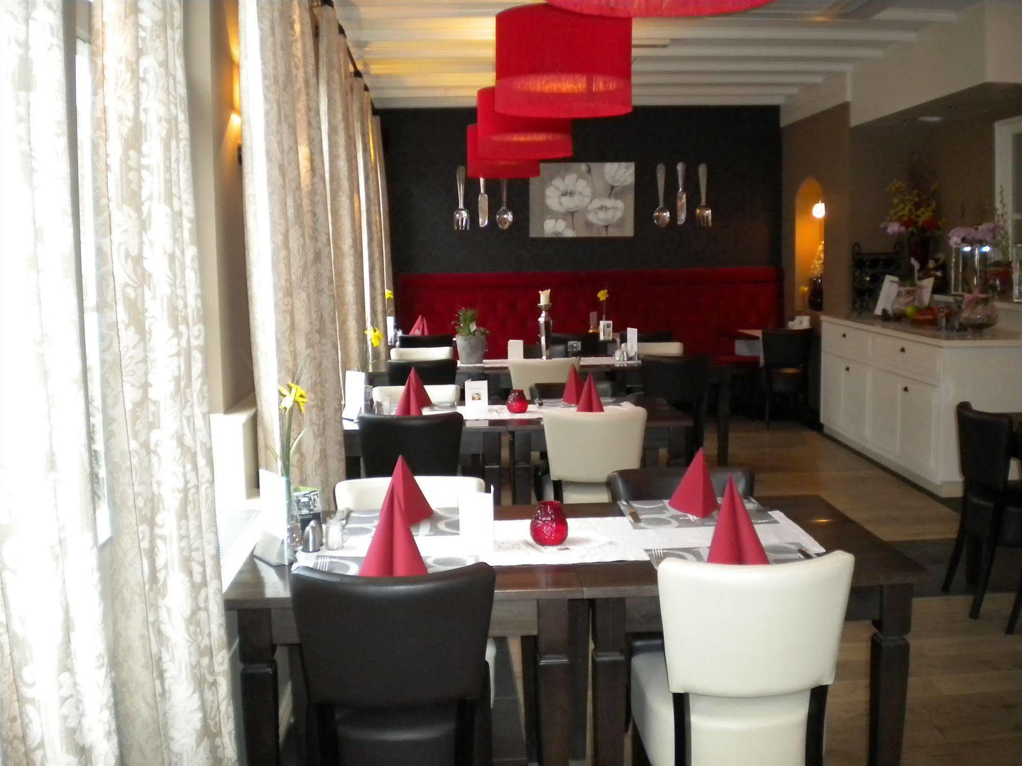 Hotel Restaurant 'T Trefpunt Made Exteriör bild